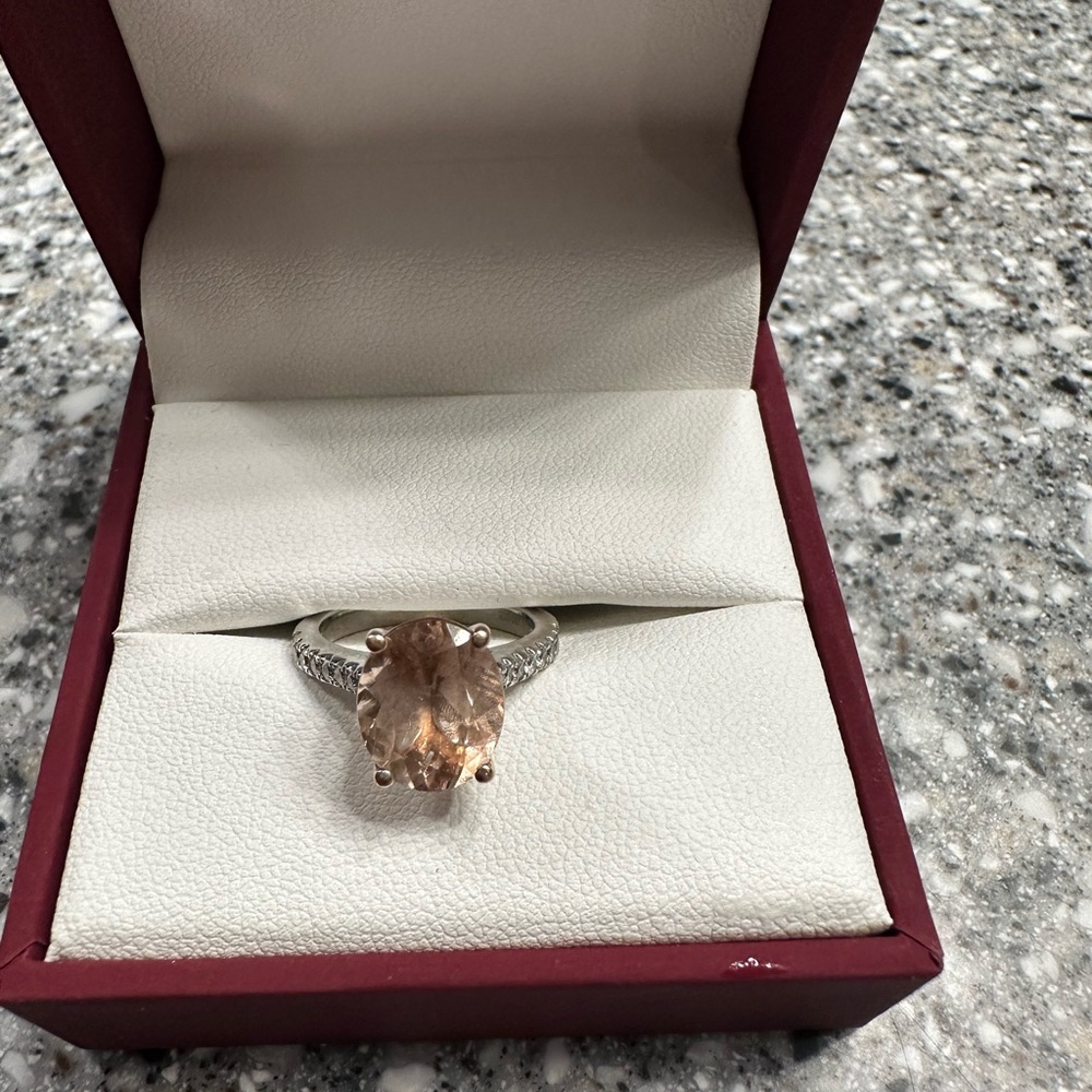 Shades of Love Morganite & 1/5 ct. tw. diamond ring in 14k white & rose gold